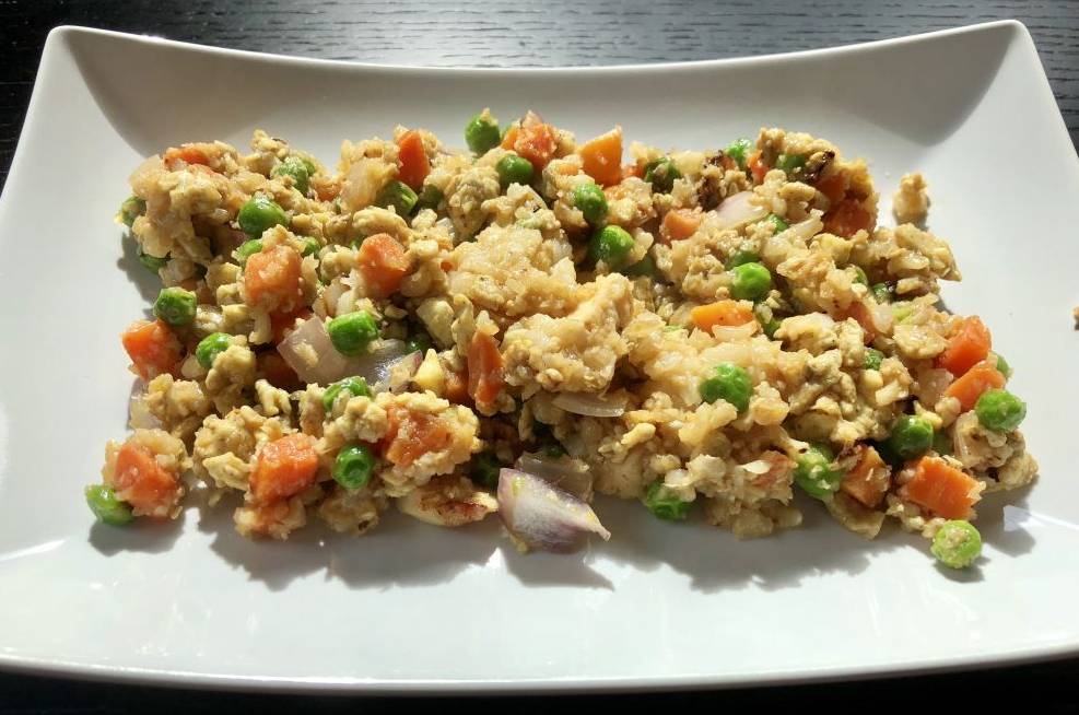 Scrambled Eggs with Carrots and Peas